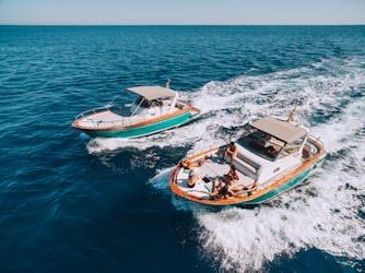 Costa de Sorrento e excursão de barco em Capri para jovens adultos